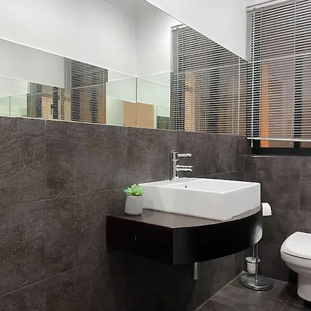 Beautiful Seafront In With Valletta View Apartman