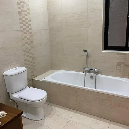 Beautiful Seafront In With Valletta View Apartment